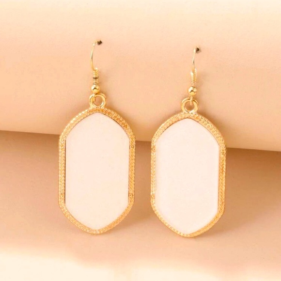 ❤️Geometric Decor Drop Earrings - Picture 2 of 6